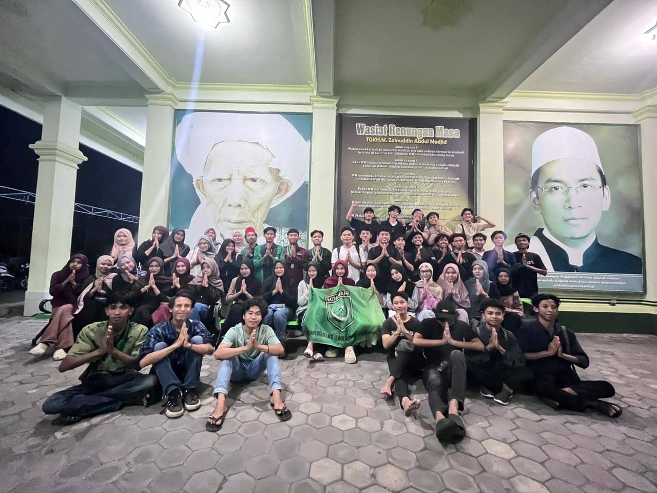 BERBUKA BERSAMA (BUKBER)